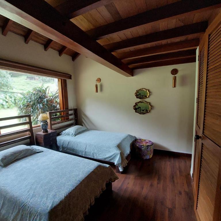 Casa de Campo, La Suiza in La Ceja, Antioquia - Casa de 5 dormitorios - 37
