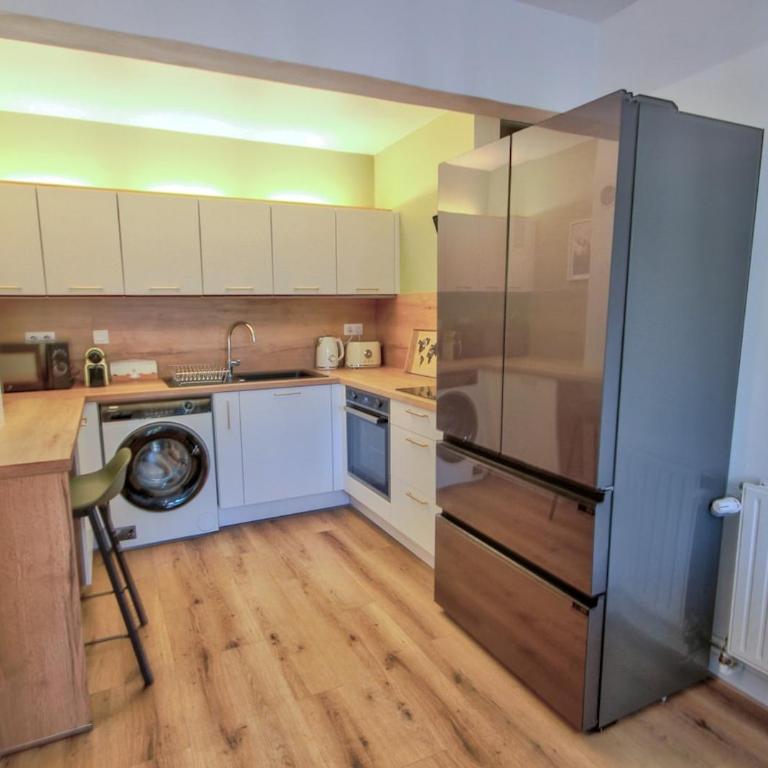 Terracotta Suite T6 - Idéal entreprises & familles - Apartment - 56