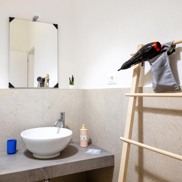 Vacanze Cisternone Livorno centro - Double Room with Private Bathroom - 6
