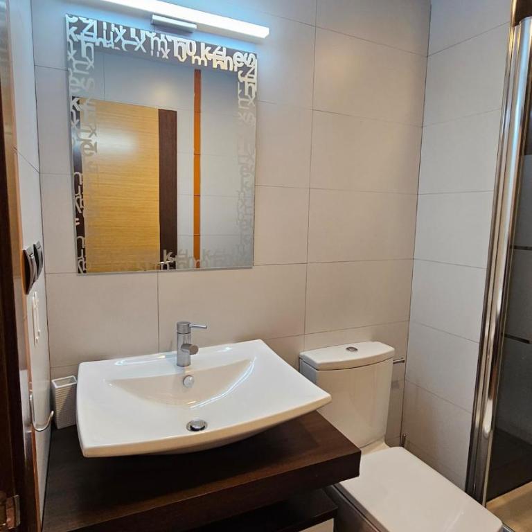 Gijon Playa Poniente con Parking incluido - Apartamento de 3 dormitorios con vistas - 29
