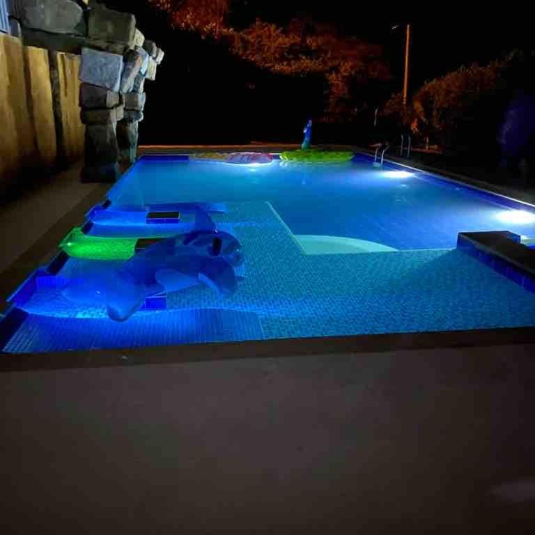 Mountain house with a view and private pool - Villa with Private Pool - 10