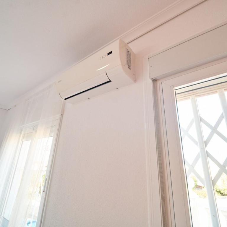 Soleado adosado esquinero - Three-Bedroom House - 28