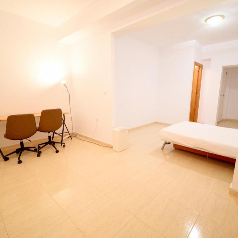 Soleado adosado esquinero - Three-Bedroom House - 33