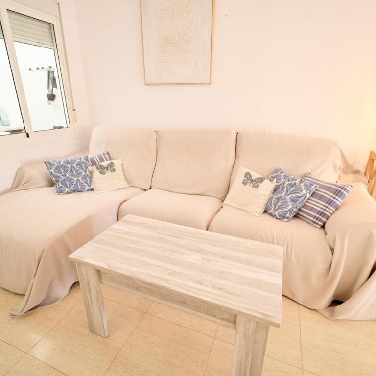 Soleado adosado esquinero - Three-Bedroom House - 15