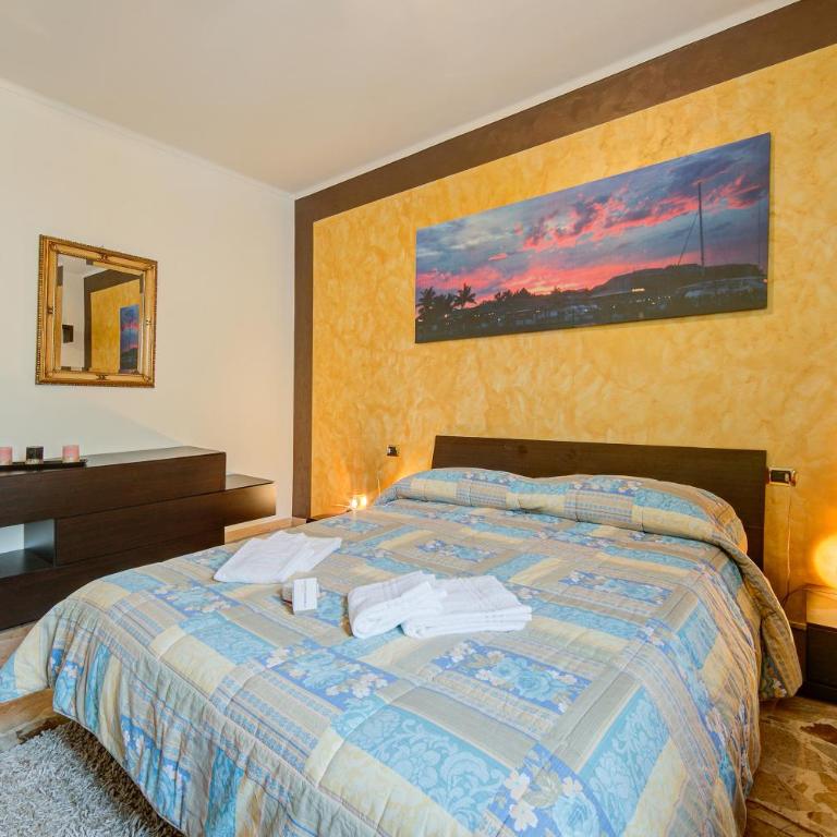 Silvy Apt Salò | Charming & Near Center - Happy Rentals - Appartamento con Balcone - 23