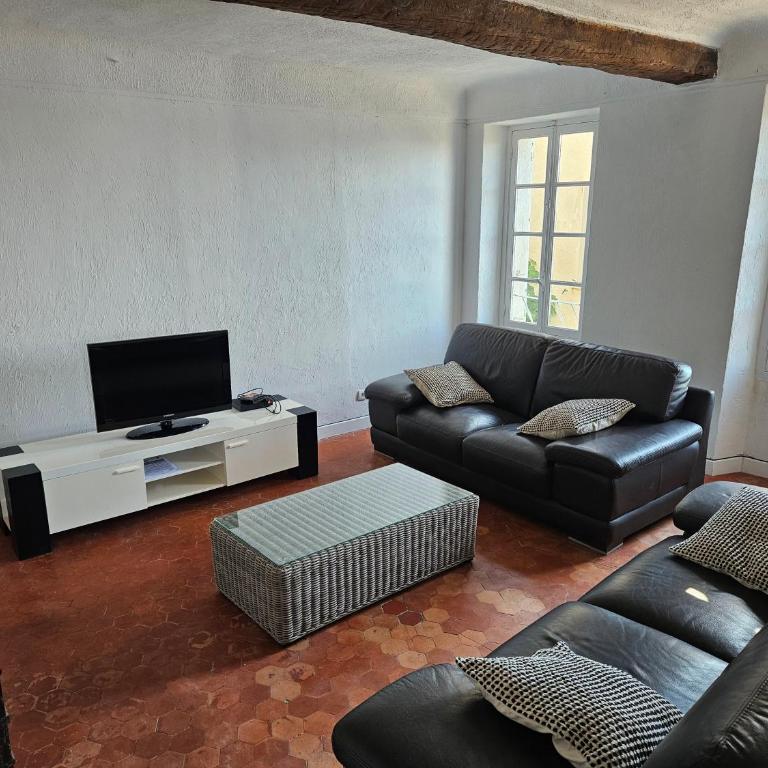 Grande maison de village proche Nice - Maison 3 Chambres - 8