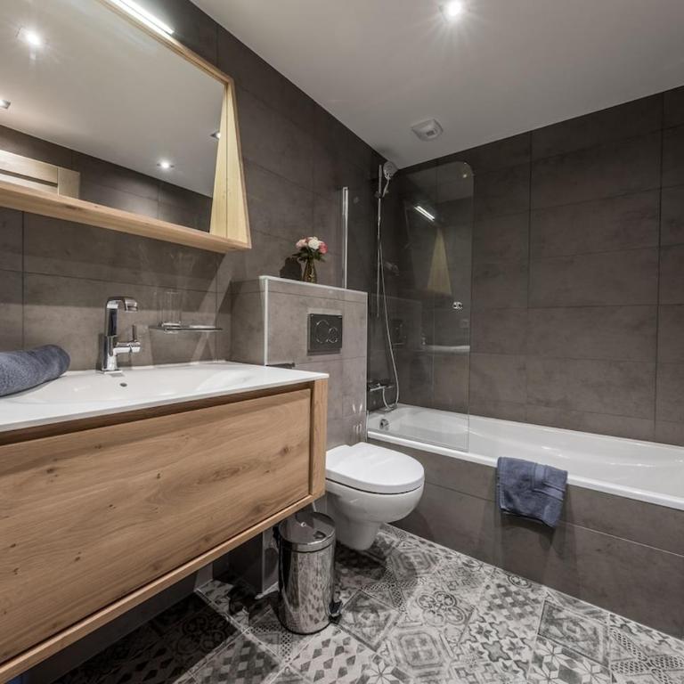 4 Bedrooms Penthouse in Courchevel 1650 - Apartment - 12