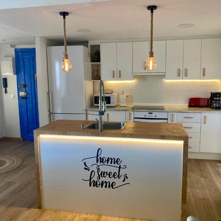 Increíble piso a pocos metros del mar con piscina - Apartamento de 3 dormitorios - 9