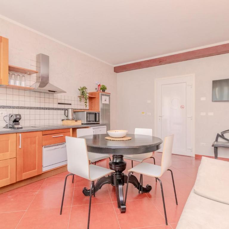 Suites Train Station Mestre - Appartamento con Terrazza - 18