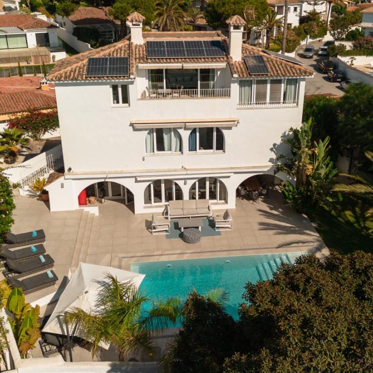 Marbella, Costabella - Beachfront Villa with Heated Pool - Villa frente a la playa - 82