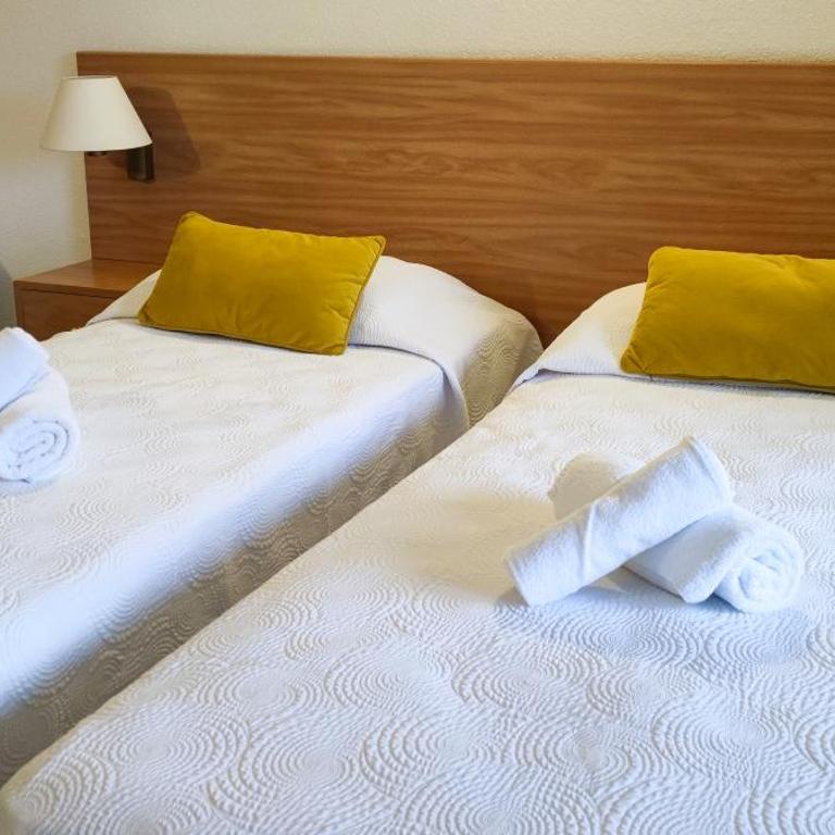 Hotel Résidence Anglet Biarritz-Parme - Chambre Double - Vue sur Piscine - 14
