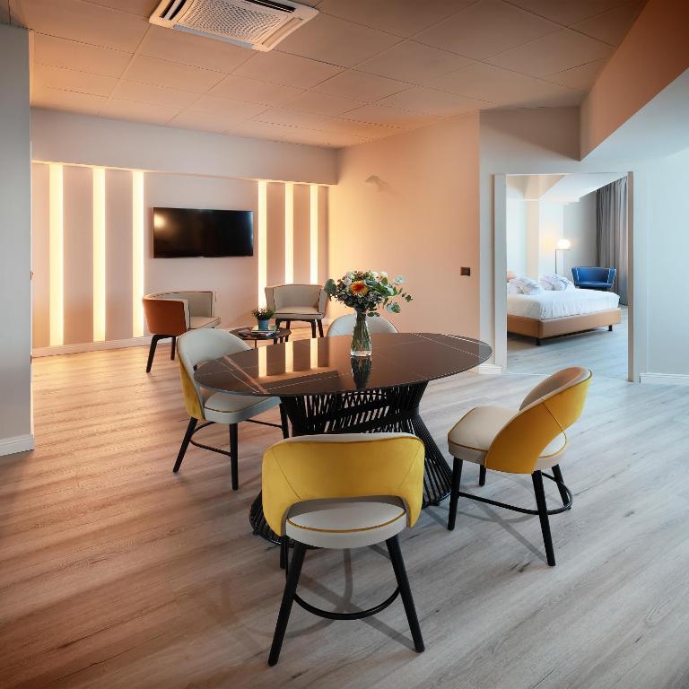 Tuscany Inn - Suite King - 4