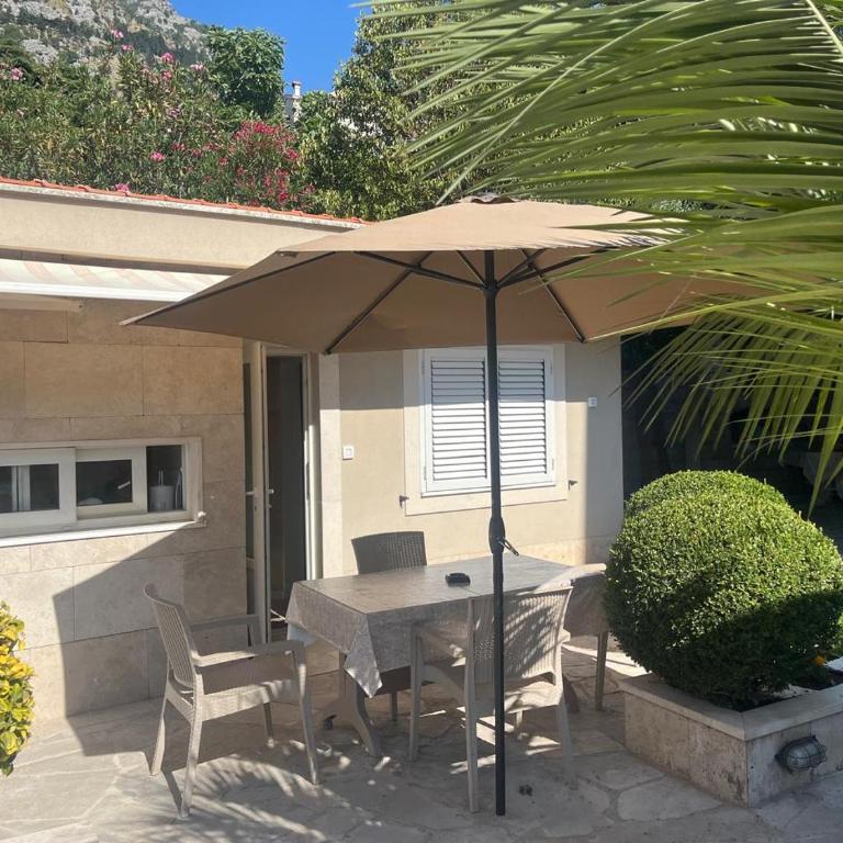 Palma Apartments - Studio with Garden View - 11