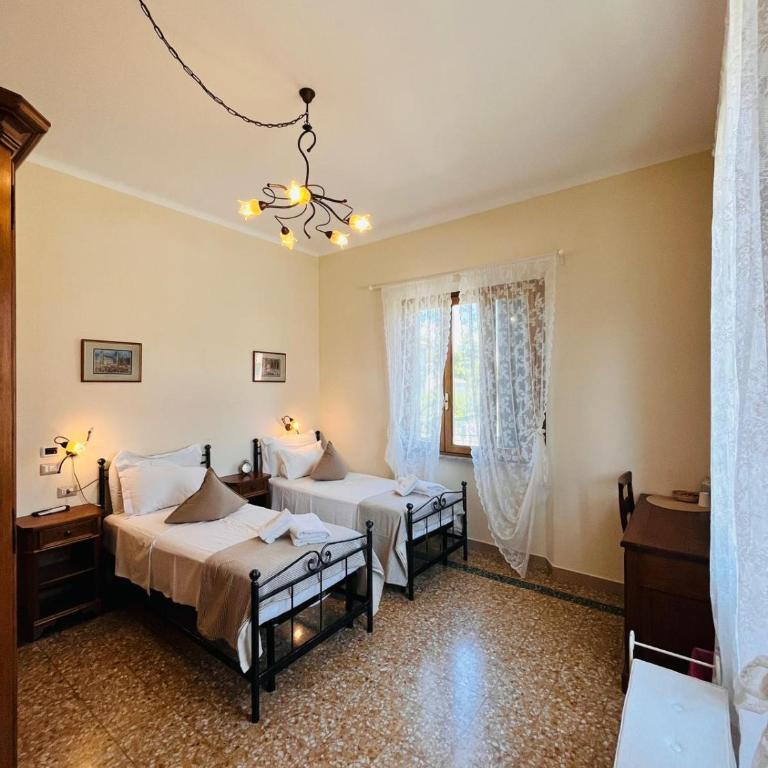 BnB Villa Melany vicino Centro - Camera Doppia con Letti Singoli con Bagno Privato - 7