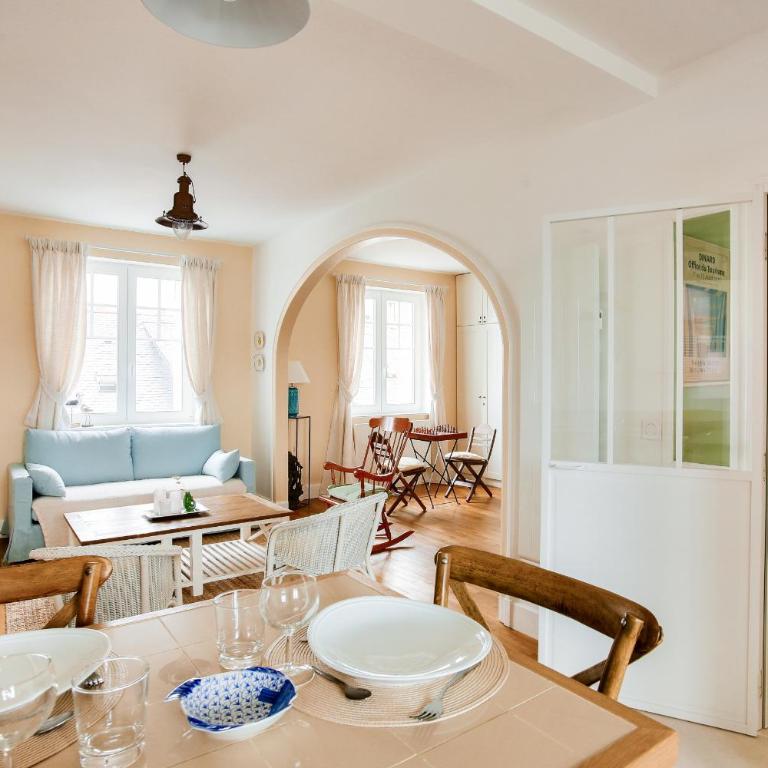 Vue mer, 150 m de la plage, hyper centre - Apartment - 10