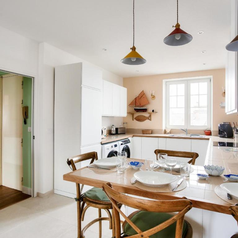 Vue mer, 150 m de la plage, hyper centre - Apartment - 3