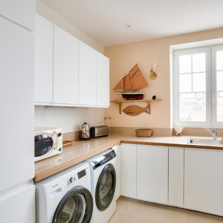 Vue mer, 150 m de la plage, hyper centre - Apartment - 14