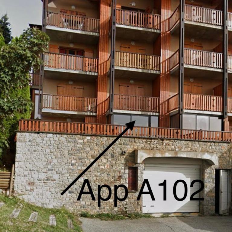 T3 les Angles entièrement rénové - Apartment mit 2 Schlafzimmern - 3