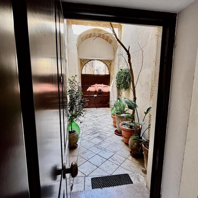 Mary Apt - Historical Residence- Lecce - Two-Bedroom Apartment - 12
