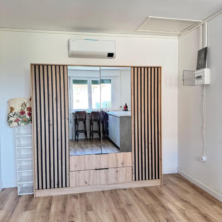Bulldog Venice Apartment - One-Bedroom Apartment - 2