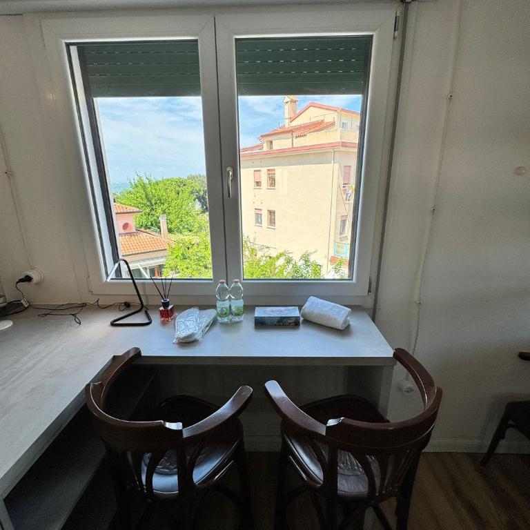 Bulldog Venice Apartment - One-Bedroom Apartment - 23