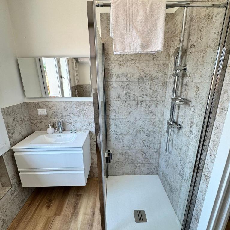Bulldog Venice Apartment - One-Bedroom Apartment - 30