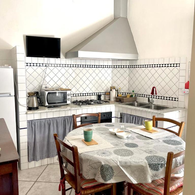 Victoria Apt - Historical Centre Lecce - Appartamento con 2 Camere da Letto - 32