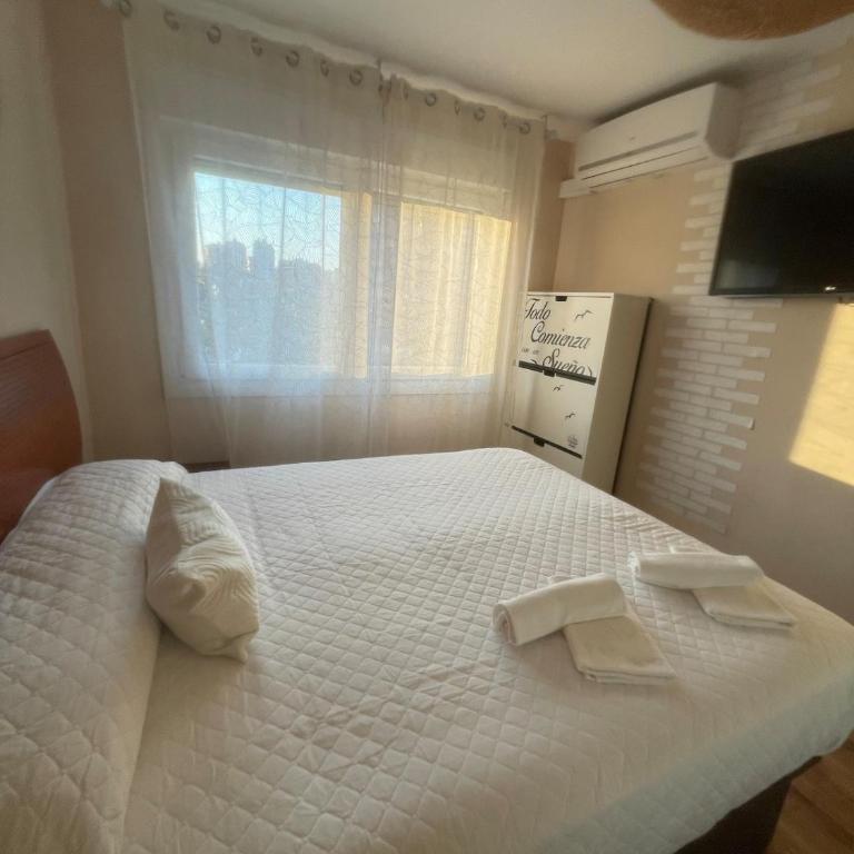 Amplio apartamento, playa, tren - Apartamento de 3 dormitorios Premium - 2