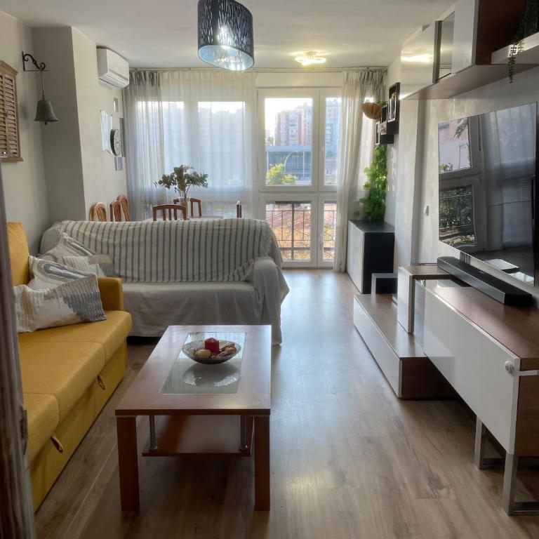 Amplio apartamento, playa, tren - Apartamento de 3 dormitorios Premium - 19