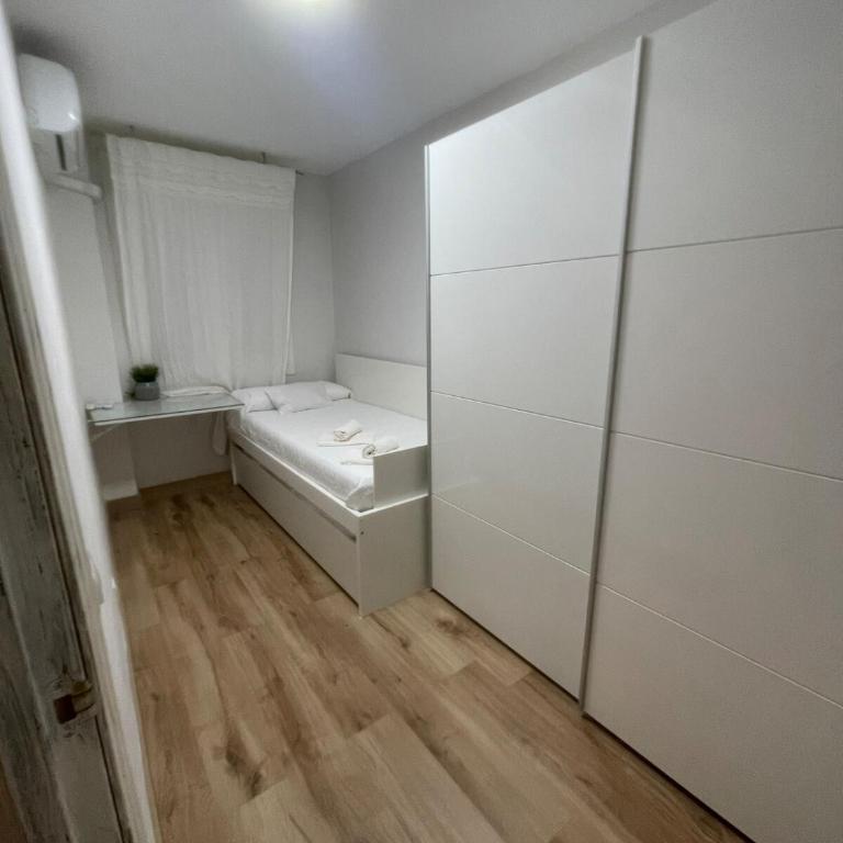 Amplio apartamento, playa, tren - Apartamento de 3 dormitorios Premium - 23