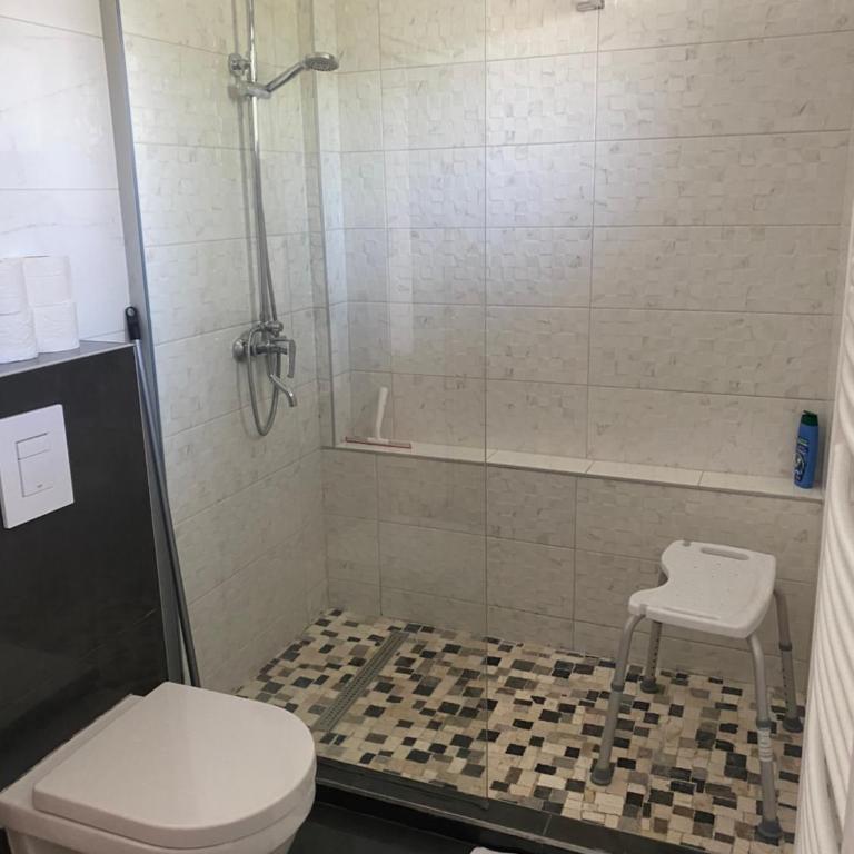 Holiday Home Ilidza Ella - Kuća sa 3 Spavaće Sobe - 19