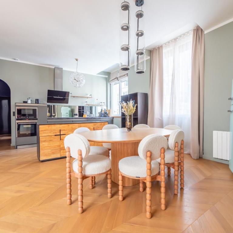 Stylish Duplex in Paris' Center - Two-Bedroom Deluxe Apartment - 3