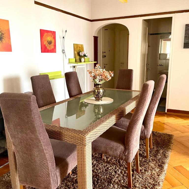 Grand Appartement de 3 chambres - Apartment mit 3 Schlafzimmern - 1