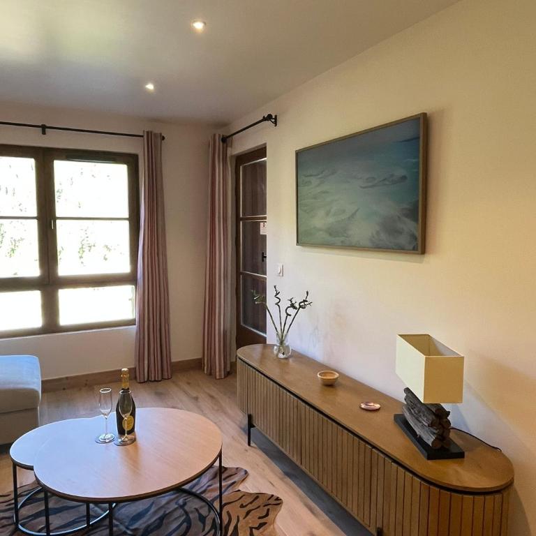 Ski In-Ski Out Luxe Chalet Apartment in Arc 1950 - Newly Renovated - Apartment mit 2 Schlafzimmern - 3