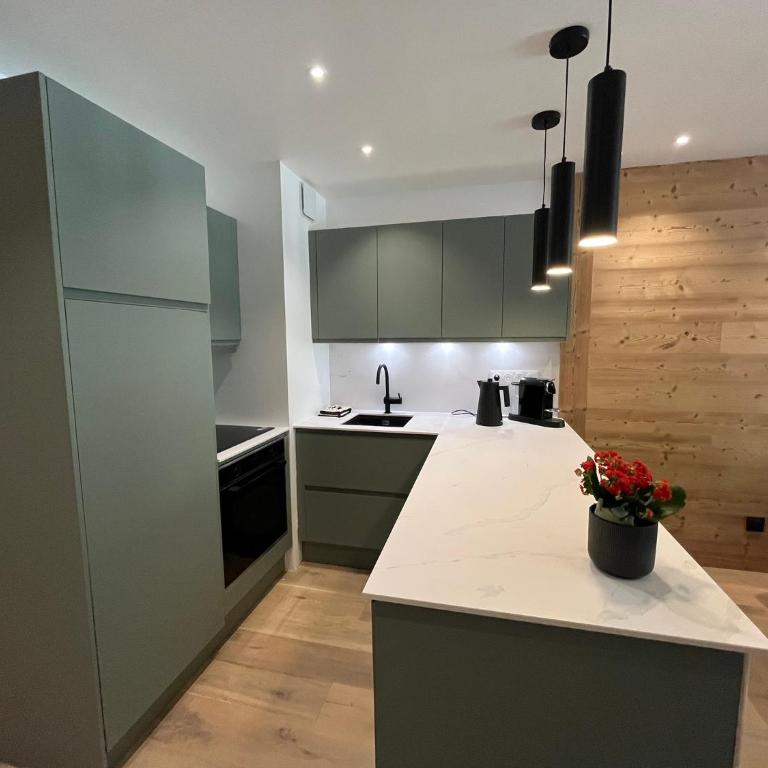 Ski In-Ski Out Luxe Chalet Apartment in Arc 1950 - Newly Renovated - Apartment mit 2 Schlafzimmern - 8