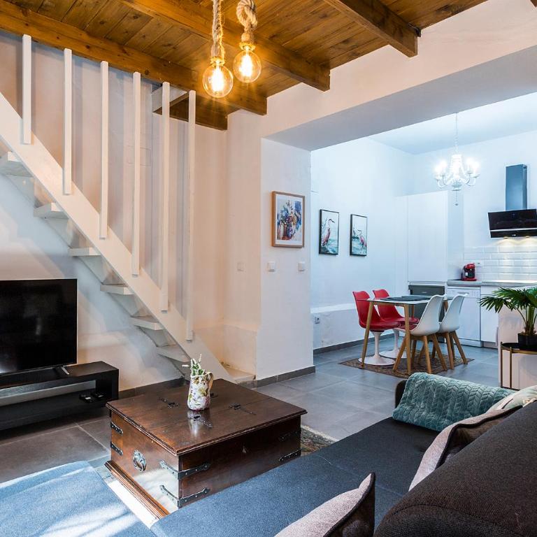 Duplex Los Corceles Casa Palacio - Apartamento de 1 dormitorio - 4