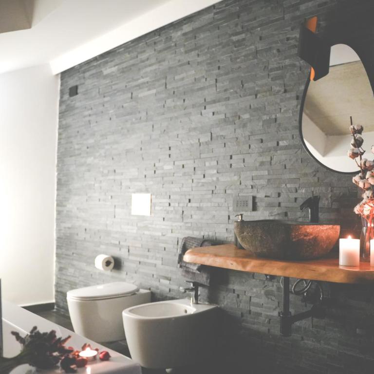 Villa NEONERO - Suite Deluxe con Vasca Idromassaggio - 60