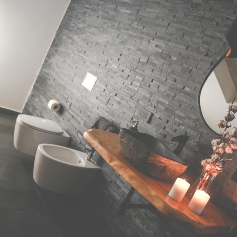 Villa NEONERO - Suite Deluxe con Vasca Idromassaggio - 65