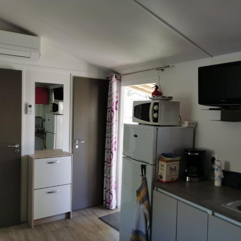Mobile home grande terrasse à Canet - Chalet de 3 dormitorios - 2