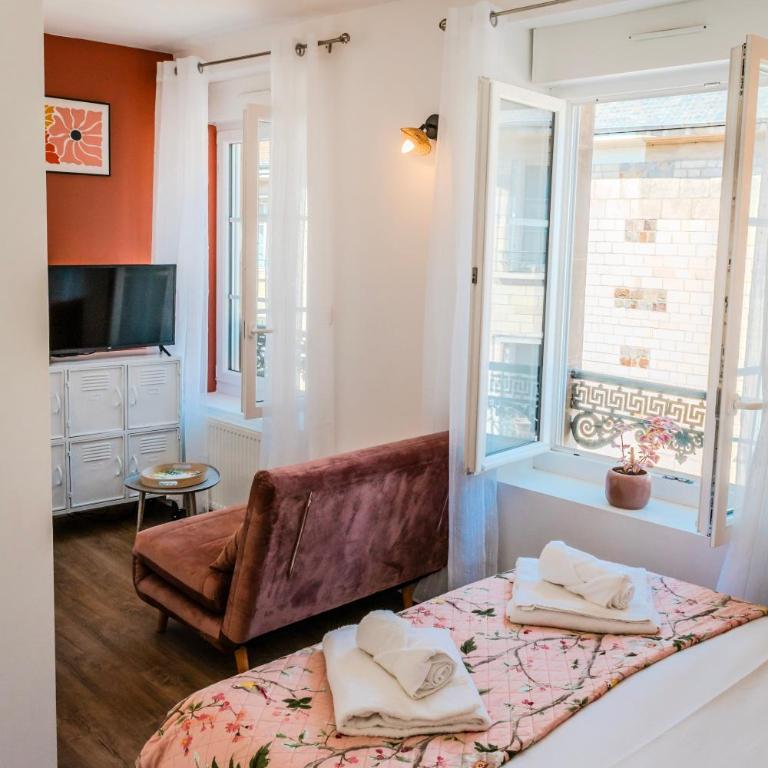 Cocon Segrais - T2 Vaugueux - Abbaye aux Dames - Appartement 1 Chambre Supérieur avec Balcon - 13