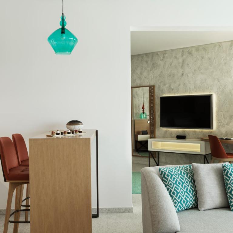 The Chedi Luštica Bay - Junior Suite with Partial Sea View - 2