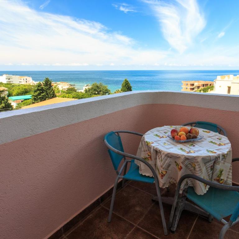 Villa Beba - Studio with Balcony and Sea View (3 Adults) - 11