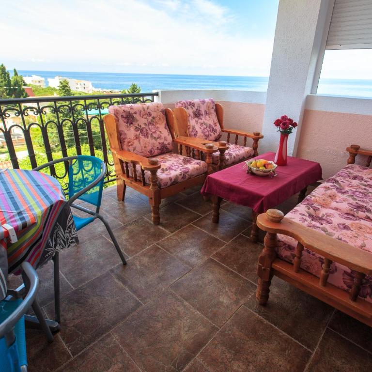 Villa Beba - Studio with Balcony and Sea View (4 Adults) - 6