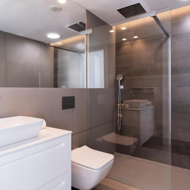 Modern Luxury Villa in Los Flamingos - Villa - 35