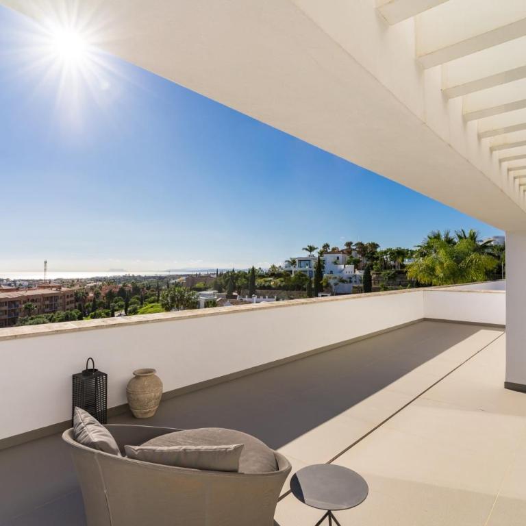 Modern Luxury Villa in Los Flamingos - Villa - 25