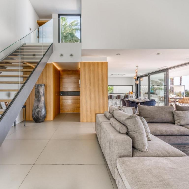 Modern Luxury Villa in Los Flamingos - Villa - 32