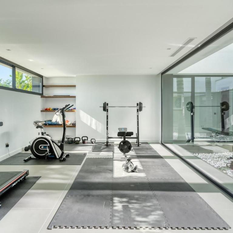 Modern Luxury Villa in Los Flamingos - Villa - 40