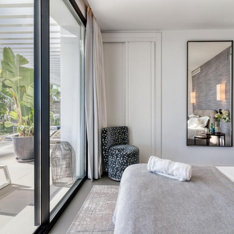 Modern Luxury Villa in Los Flamingos - Villa - 27