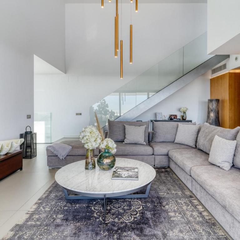 Modern Luxury Villa in Los Flamingos - Villa - 10