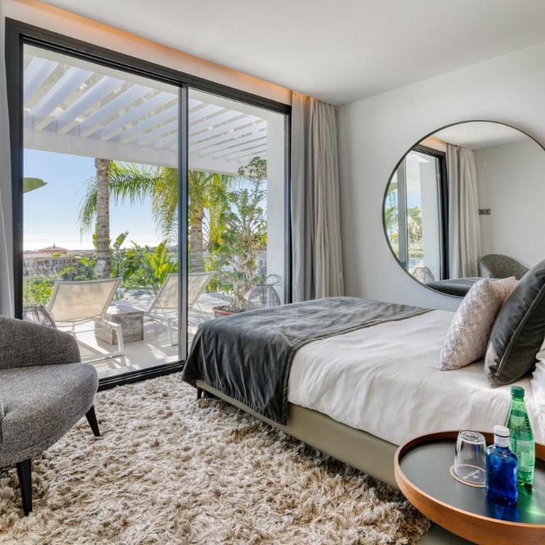 Modern Luxury Villa in Los Flamingos - Villa - 16